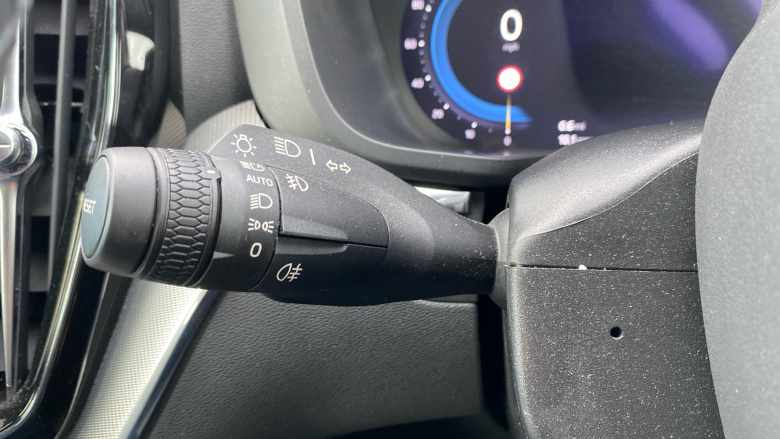 Volvo XC60 2.0 B4D Plus Dark 5dr AWD Geartronic Diesel Estate